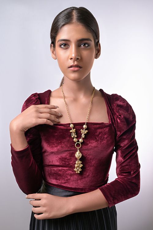 Women wearing dokra fashion jewellery